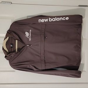 New Balance sz XL hooded wind breaker